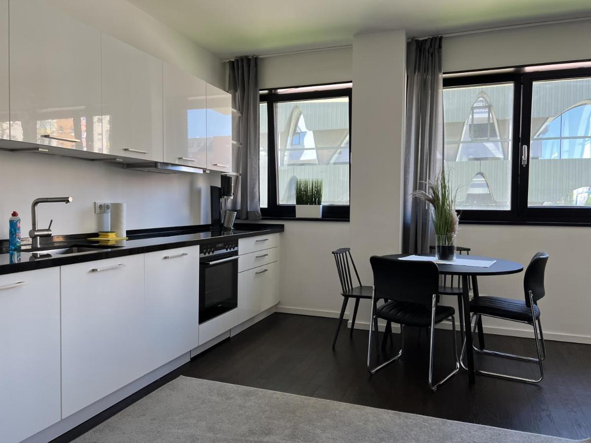 Luxury Waterfront Apartment เบอร์ลิน ภายนอก รูปภาพ