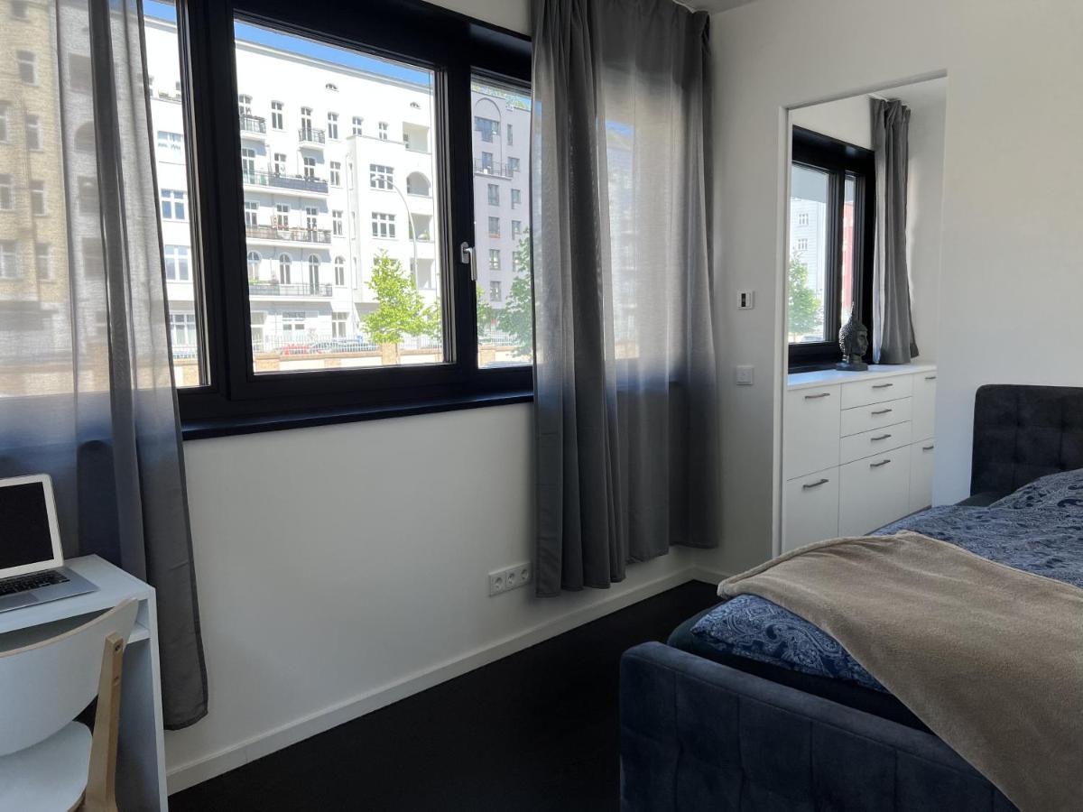 Luxury Waterfront Apartment เบอร์ลิน ภายนอก รูปภาพ